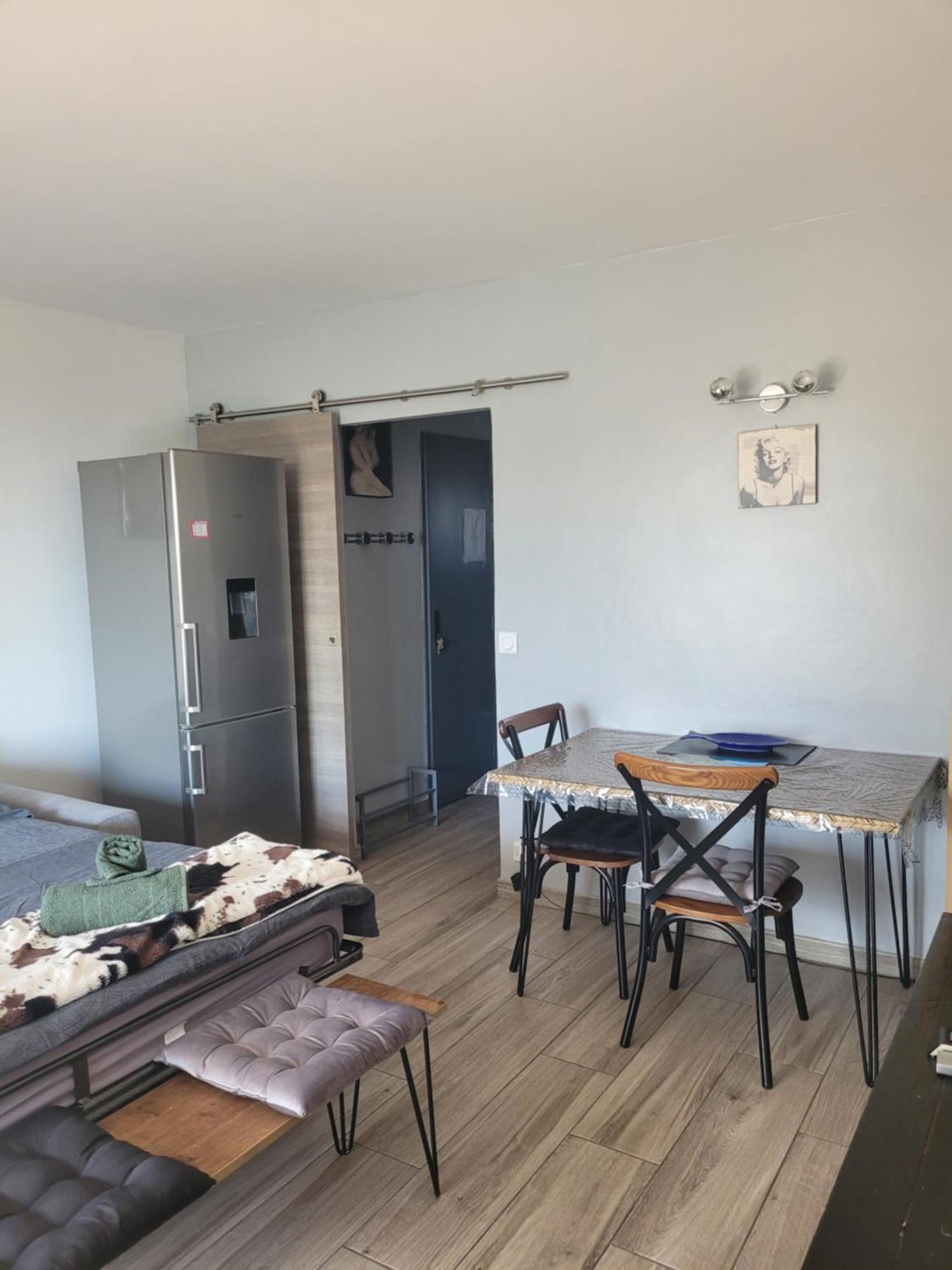 Studio Agay A 2 Pas Des Plages Saint-Raphaël المظهر الخارجي الصورة